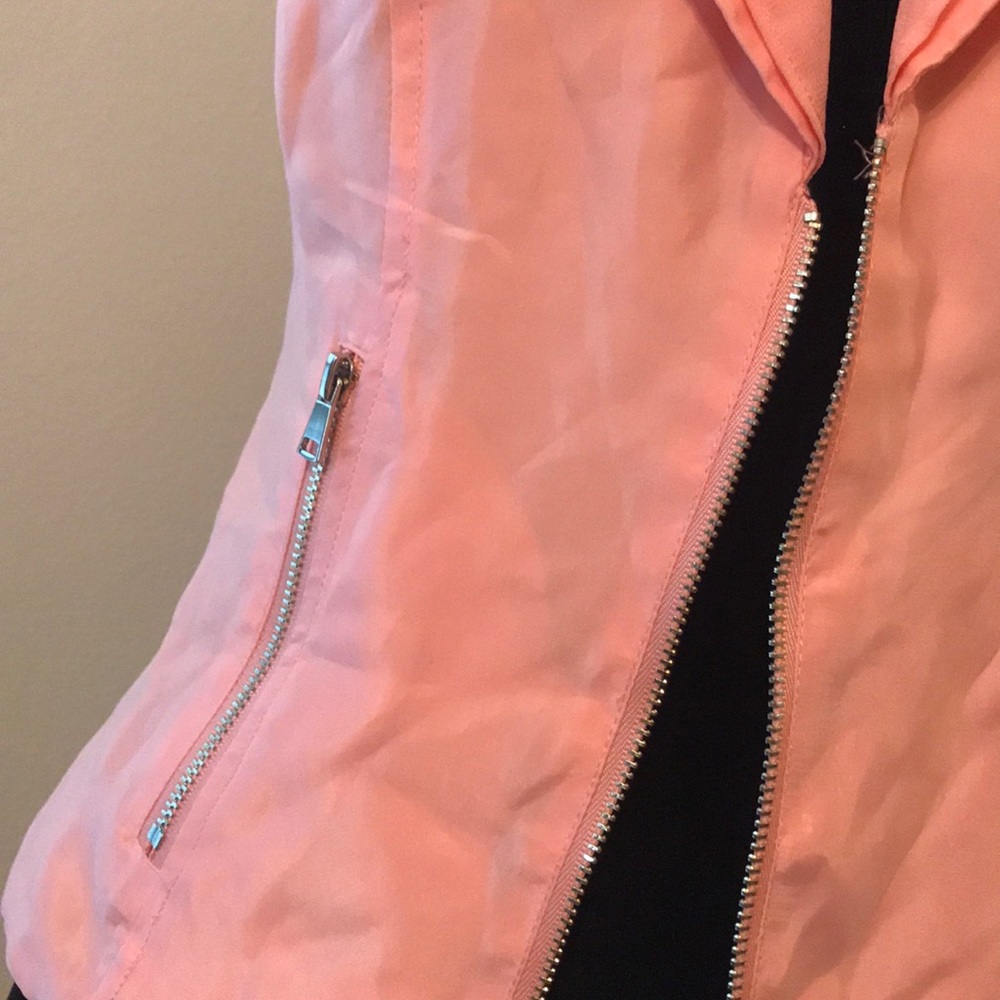 🧡Bebe Casey Flutter Vest NWT🧡 - Picture 3 of 8
